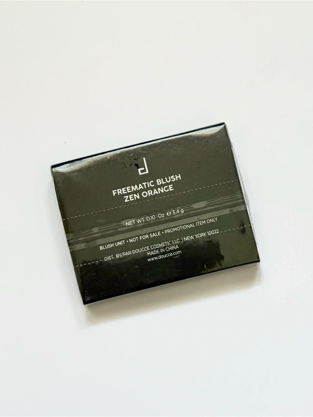 Doucce Freematic Blush Compact, Color Zen Orange, NEW, Cruelty Free 0.10 oz